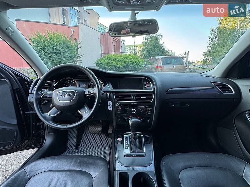 Седан Audi A4 2013 в Полтаве