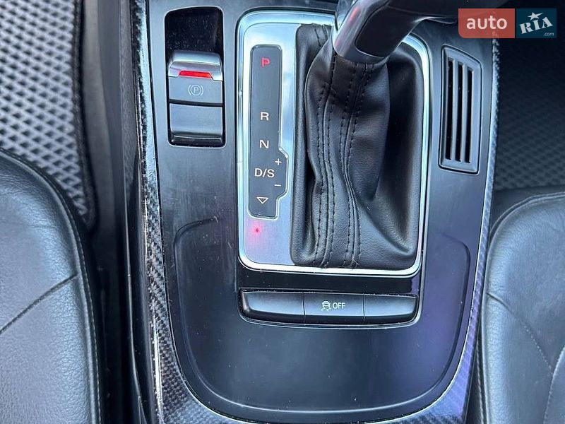 Седан Audi A4 2013 в Полтаве