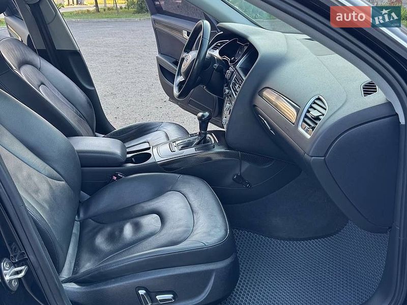 Седан Audi A4 2013 в Полтаве