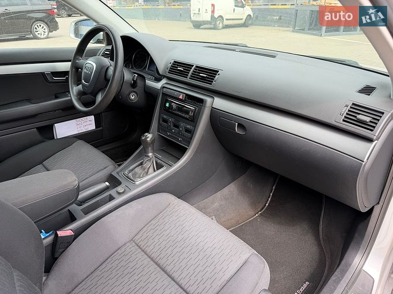 Седан Audi A4 2007 в Рівному