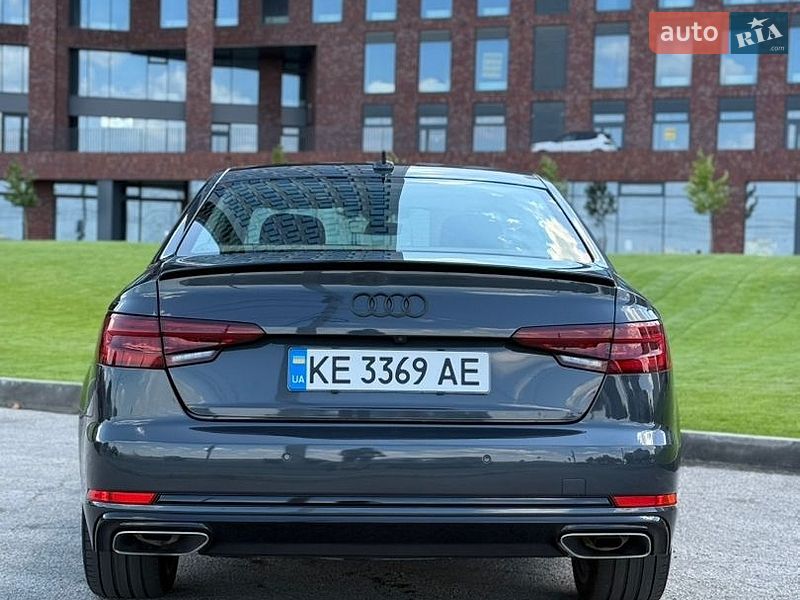 Седан Audi A4 2019 в Днепре