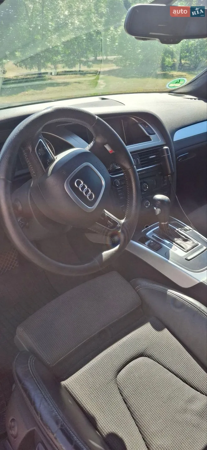 2010 Audi A4 - мініатюра 10