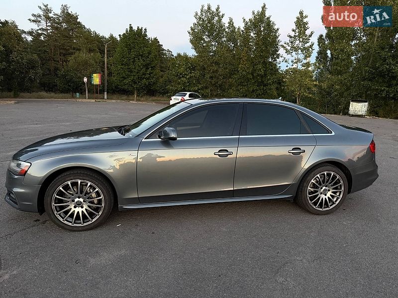 Седан Audi A4 2013 в Горишних Плавнях