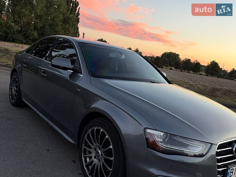 Седан Audi A4 2013 в Горишних Плавнях
