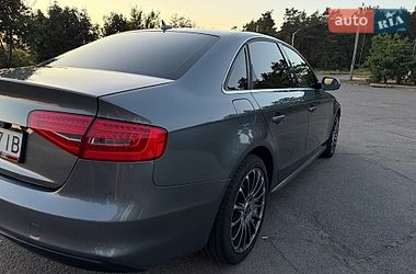 Седан Audi A4 2013 в Горишних Плавнях