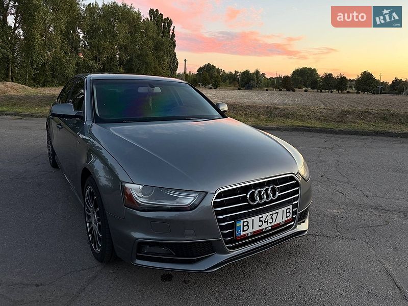 Седан Audi A4 2013 в Горишних Плавнях