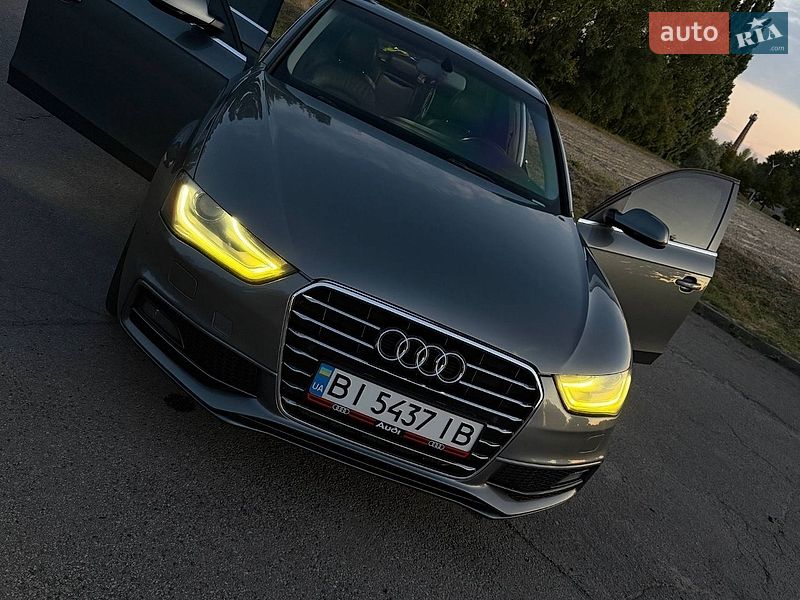 Седан Audi A4 2013 в Горишних Плавнях