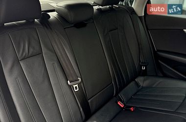Седан Audi A4 2016 в Полтаве