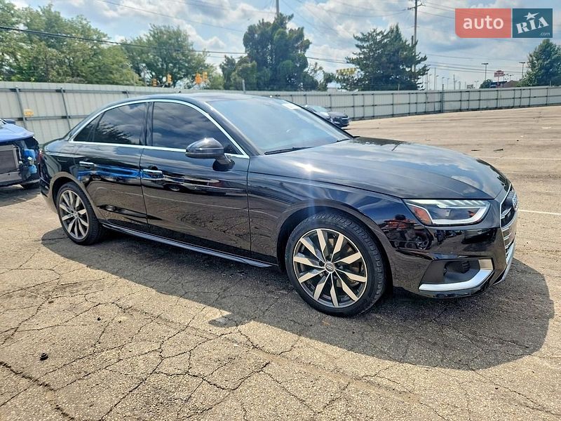 Седан Audi A4 2021 в Львове