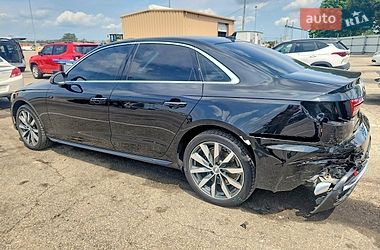 Седан Audi A4 2021 в Львове