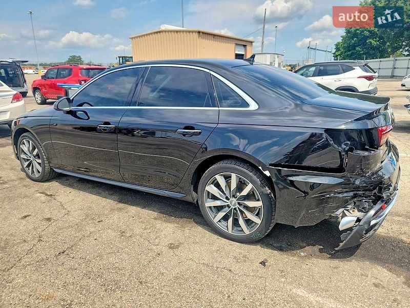 Седан Audi A4 2021 в Львове