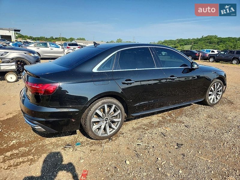 Седан Audi A4 2021 в Львове
