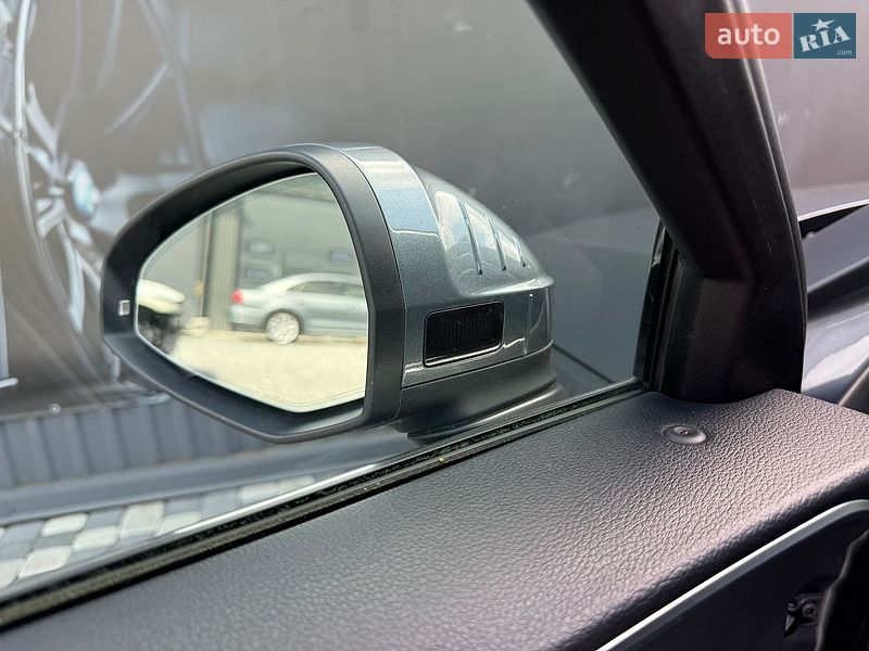 Седан Audi A4 2019 в Львові