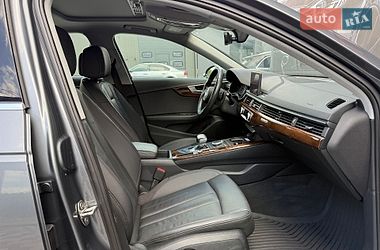 Седан Audi A4 2019 в Львові