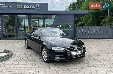Седан Audi A4 2012 в Львові