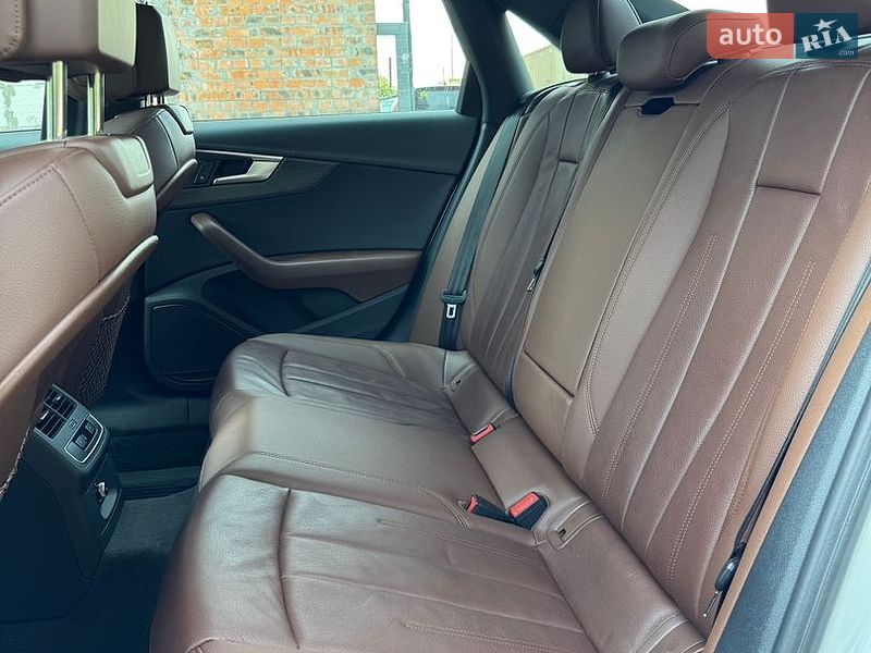 Седан Audi A4 2018 в Хмельницком