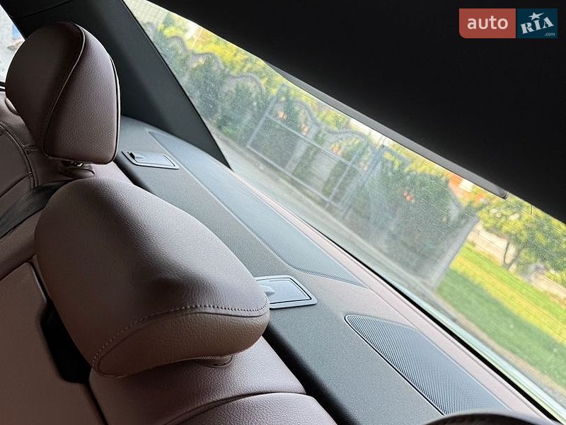 Седан Audi A4 2018 в Хмельницком