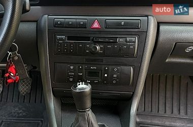 Седан Audi A4 1999 в Изяславе