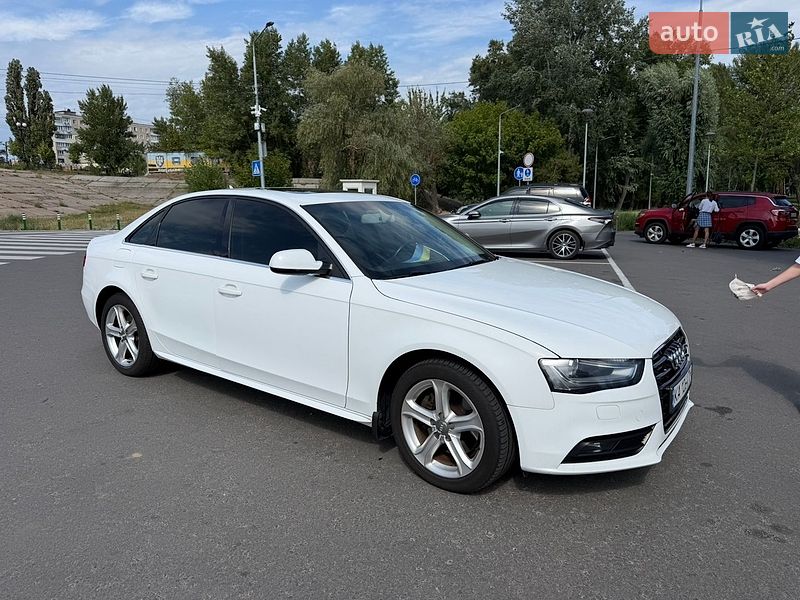 Audi A4 2014