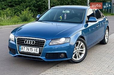 Седан Audi A4 2008 в Надворной