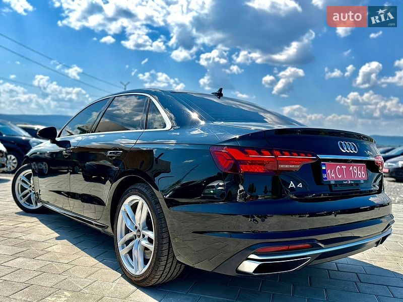 Седан Audi A4 2022 в Трускавце