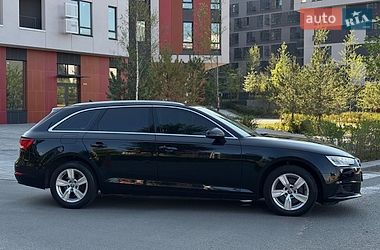 Универсал Audi A4 2017 в Киеве