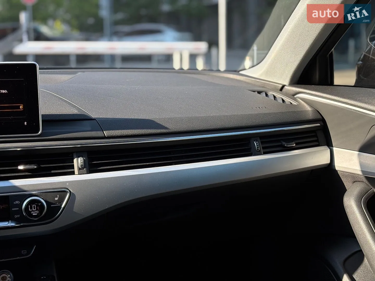 2017 Audi A4 - мініатюра 20