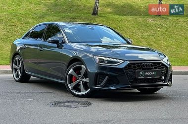 Седан Audi A4 2019 в Киеве