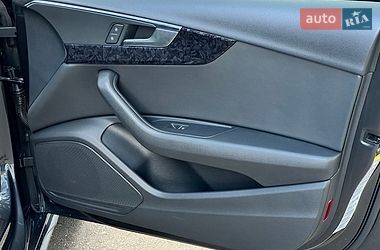 Седан Audi A4 2019 в Киеве