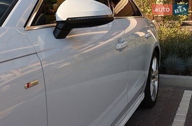 Седан Audi A4 2022 в Киеве