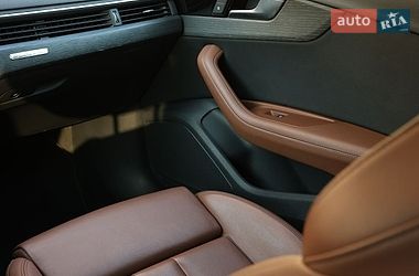 Седан Audi A4 2022 в Киеве