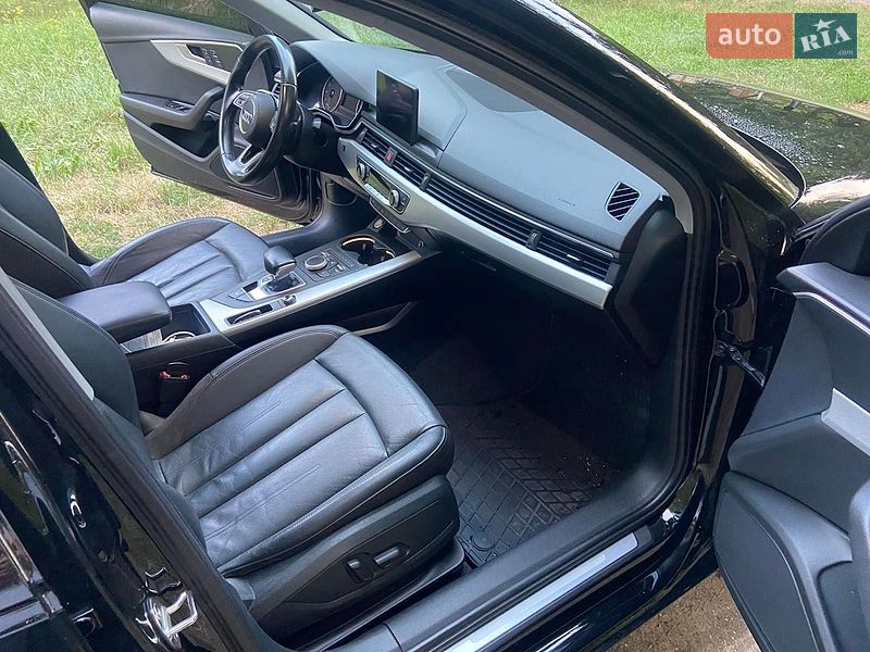 Седан Audi A4 2016 в Хмельницком