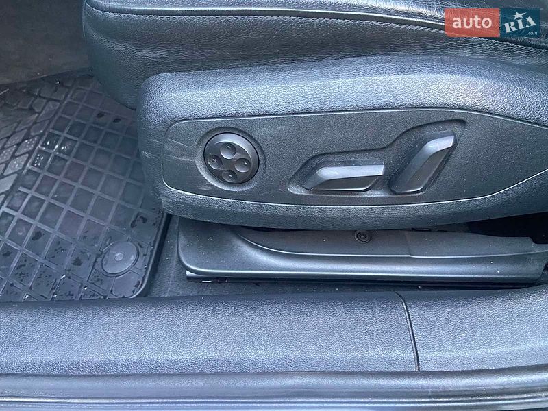 Седан Audi A4 2016 в Хмельницком