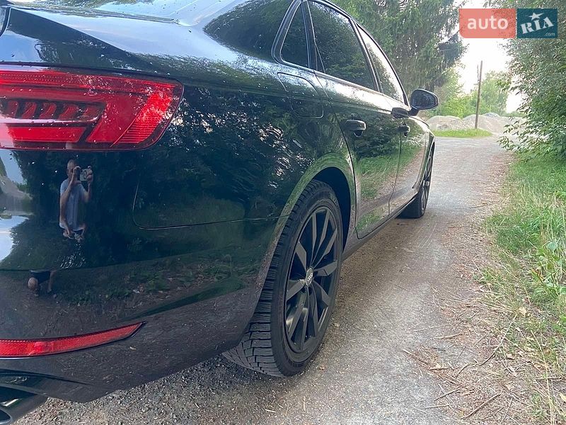 Седан Audi A4 2016 в Хмельницком
