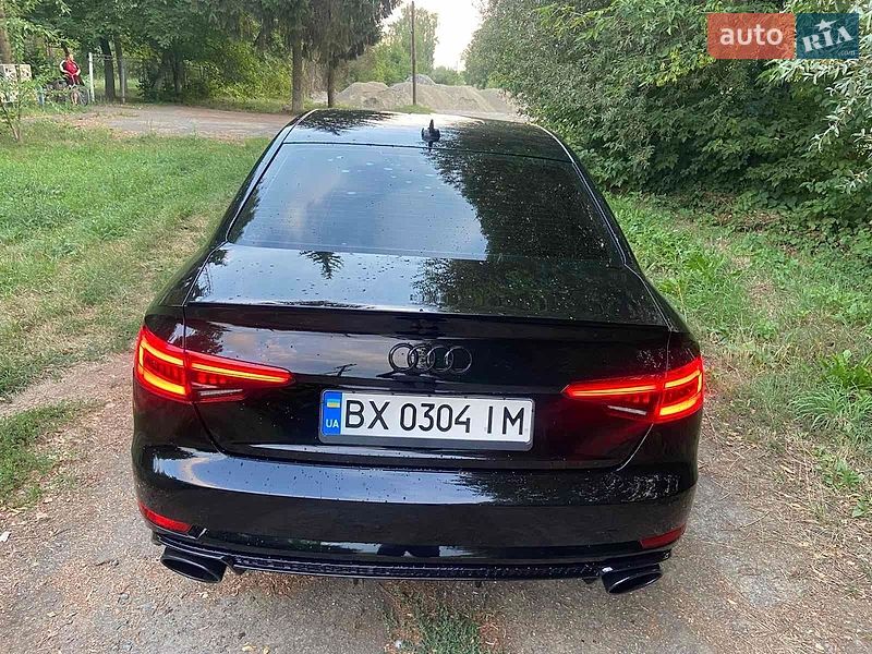 Седан Audi A4 2016 в Хмельницком