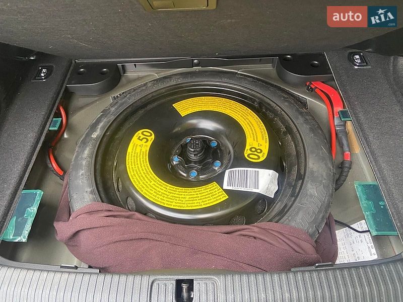 Седан Audi A4 2016 в Хмельницком