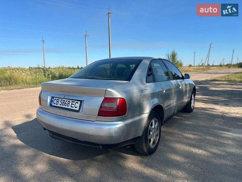 Седан Audi A4 1997 в Прилуках