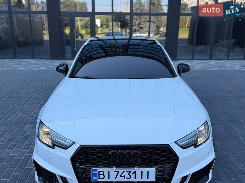 Седан Audi A4 2015 в Полтаві