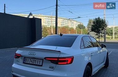 Седан Audi A4 2015 в Полтаві
