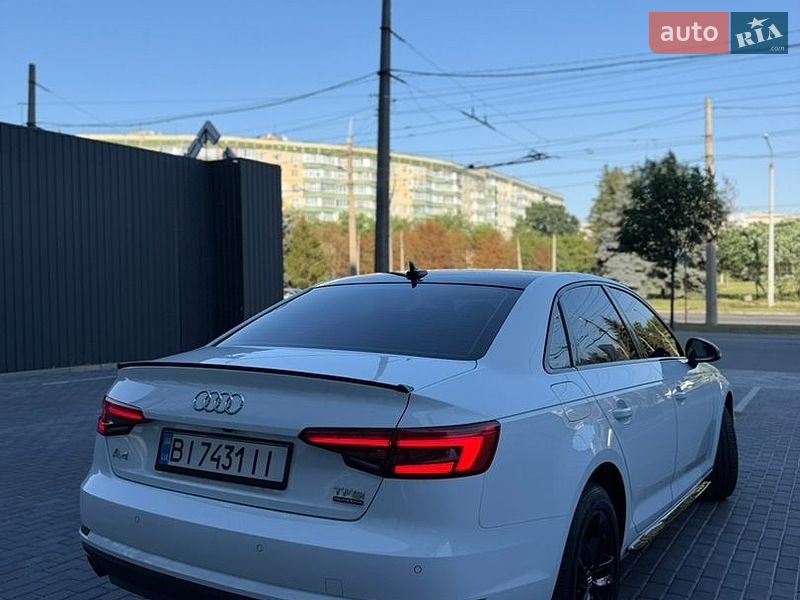Седан Audi A4 2015 в Полтаві