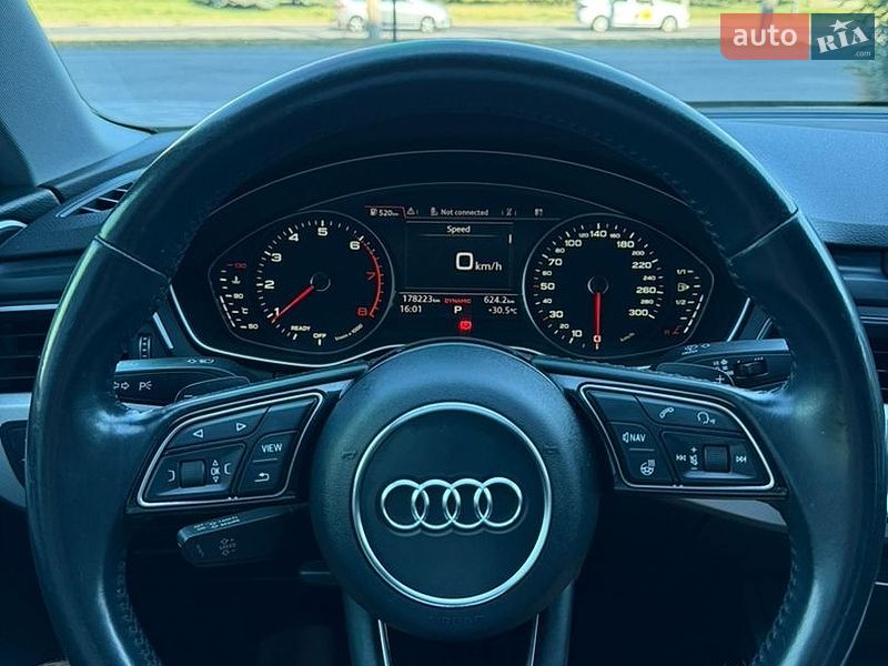 Седан Audi A4 2015 в Полтаві