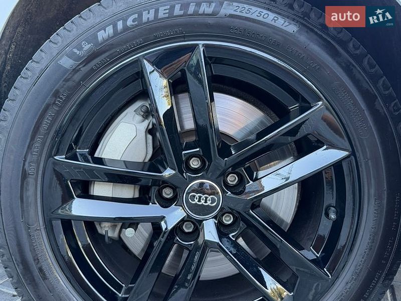 Седан Audi A4 2015 в Полтаві