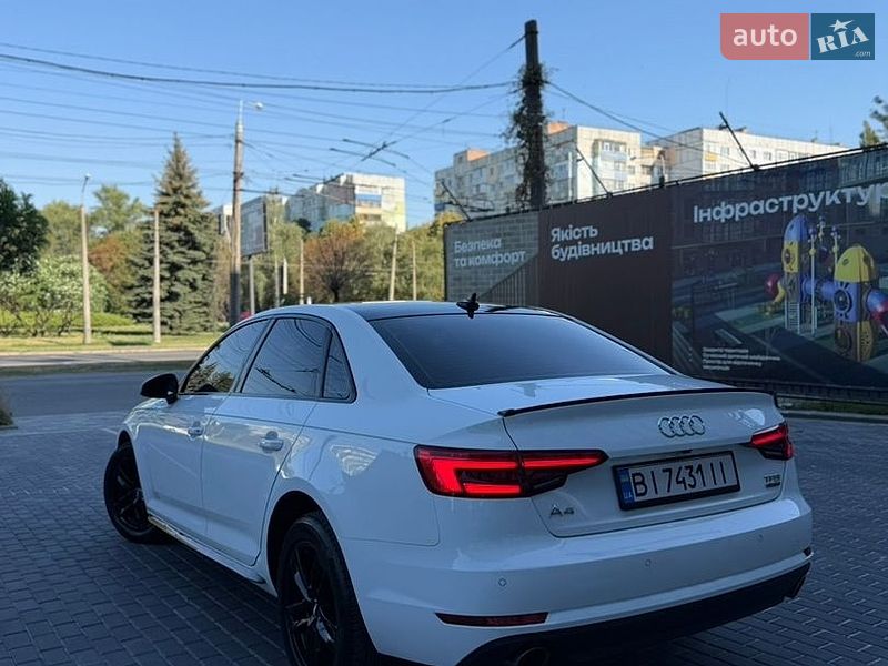 Седан Audi A4 2015 в Полтаві