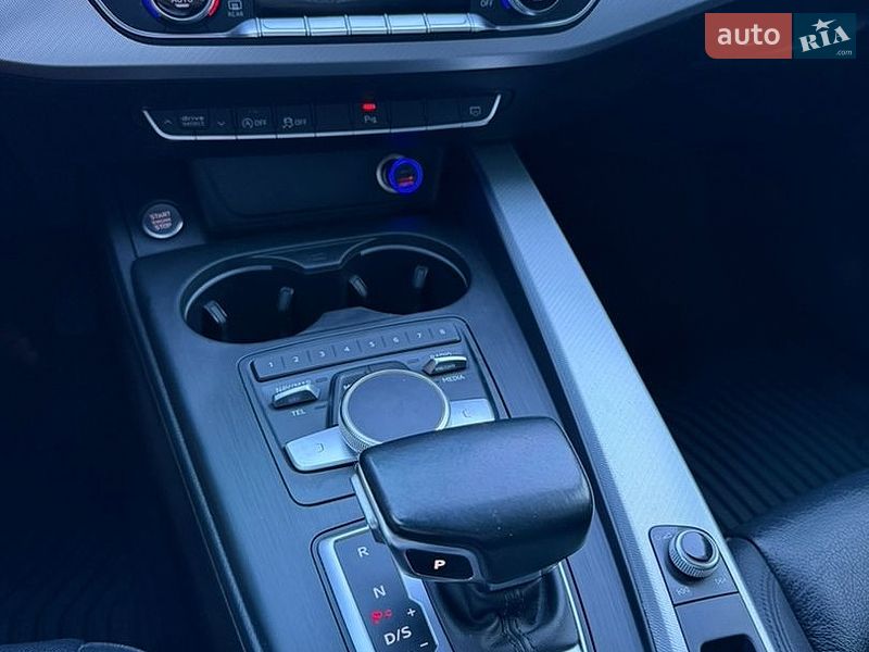 Седан Audi A4 2015 в Полтаві