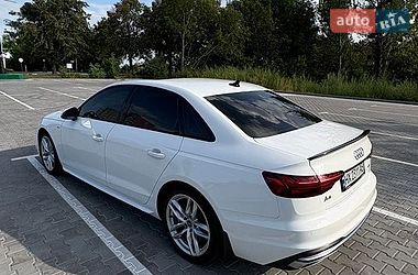 Седан Audi A4 2023 в Хмельницькому