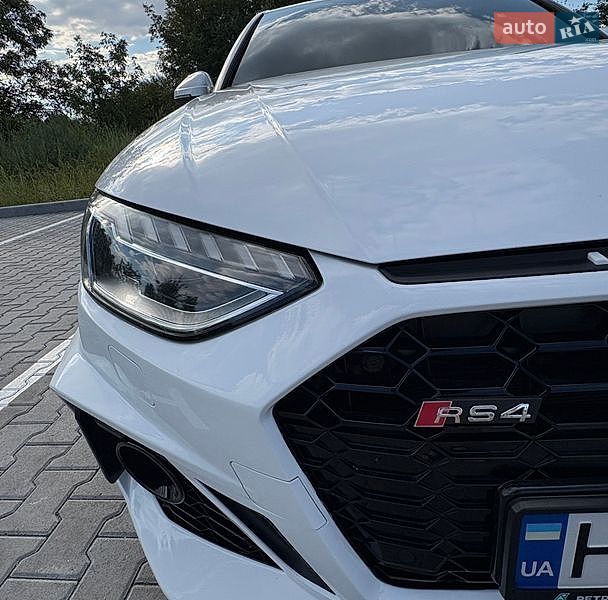 Седан Audi A4 2023 в Хмельницькому