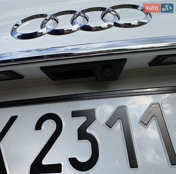 Седан Audi A4 2023 в Хмельницькому