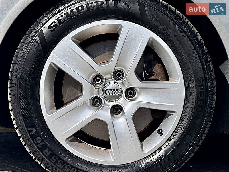 Седан Audi A4 2002 в Дрогобичі фото 35 Седан Audi A4 2002 в Дрогобичі