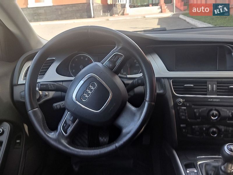 Седан Audi A4 2009 в Хмельнике