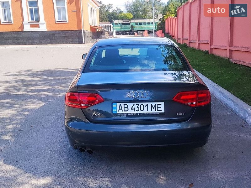 Седан Audi A4 2009 в Хмельнике